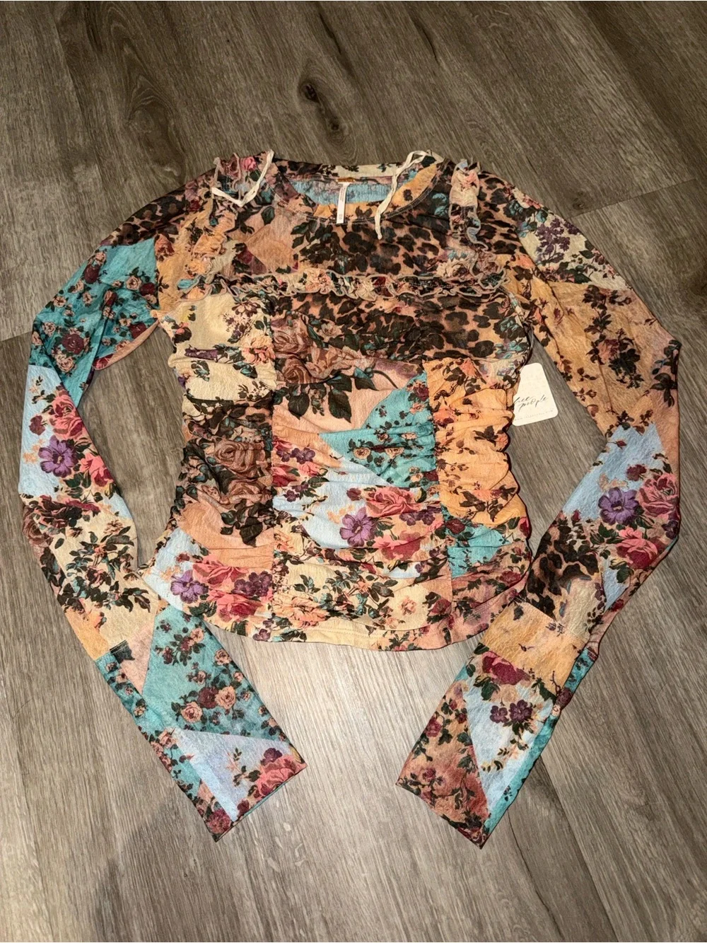 Ariana long sleeve ruched top